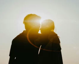 Are They Emotionally Unavailable or Just Avoidant? A Therapist Weighs In on Avoidant Attachment