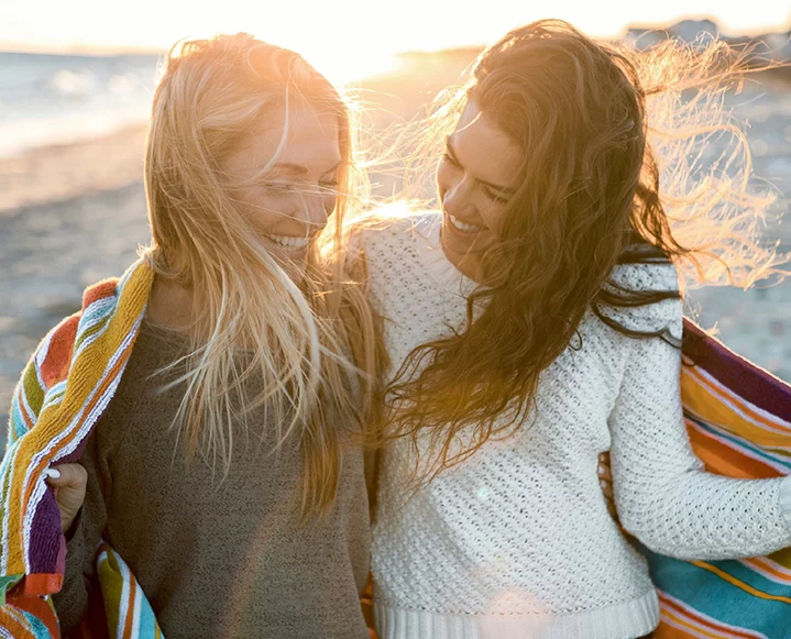 Making Friends as an Adult Is Hard—A Licensed Therapist Shares How to Do It (and Make It Last)